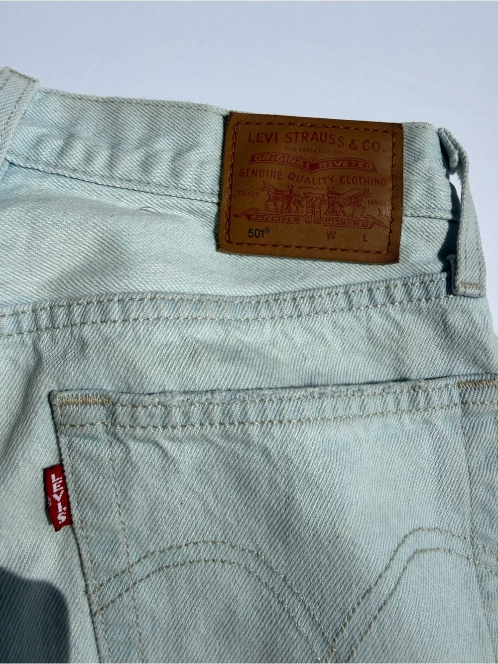 Levi's 501 Premium Light Blue Raw Hem Crop Button Fly Jeans W26 L26